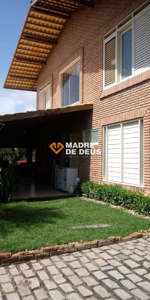 Casa, 6 quartos, 326 m² - Foto 1