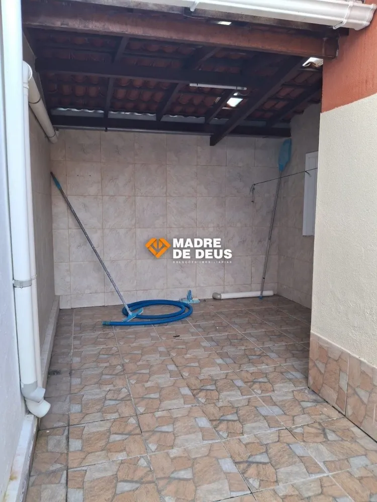 Casa, 3 quartos, 260 m² - Foto 3