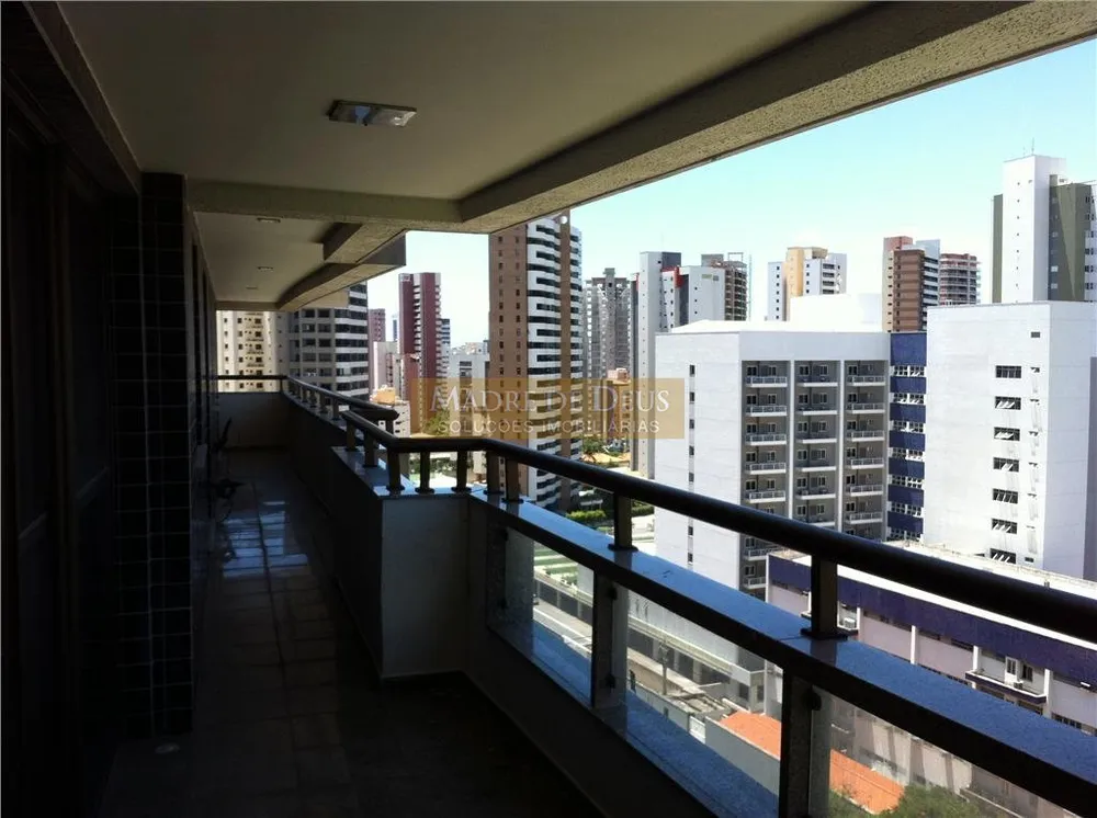 Apartamento, 3 quartos, 207 m² - Foto 2