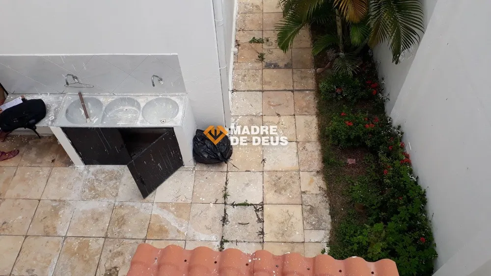 Casa, 8 quartos, 221 m² - Foto 3
