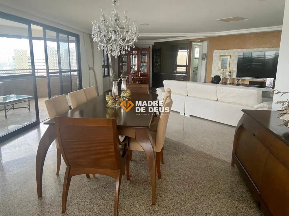 Apartamento, 3 quartos, 206 m² - Foto 2