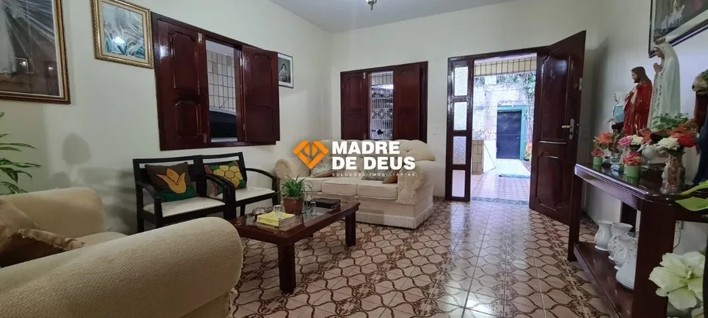Casa, 3 quartos, 212 m² - Foto 1