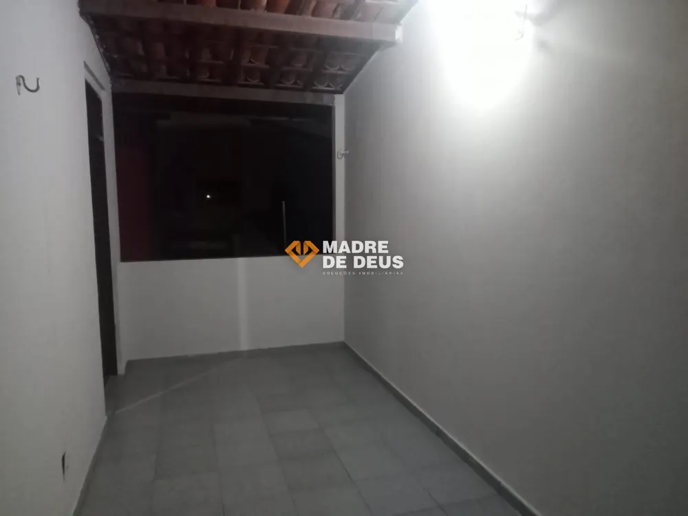 Casa, 4 quartos, 235 m² - Foto 3