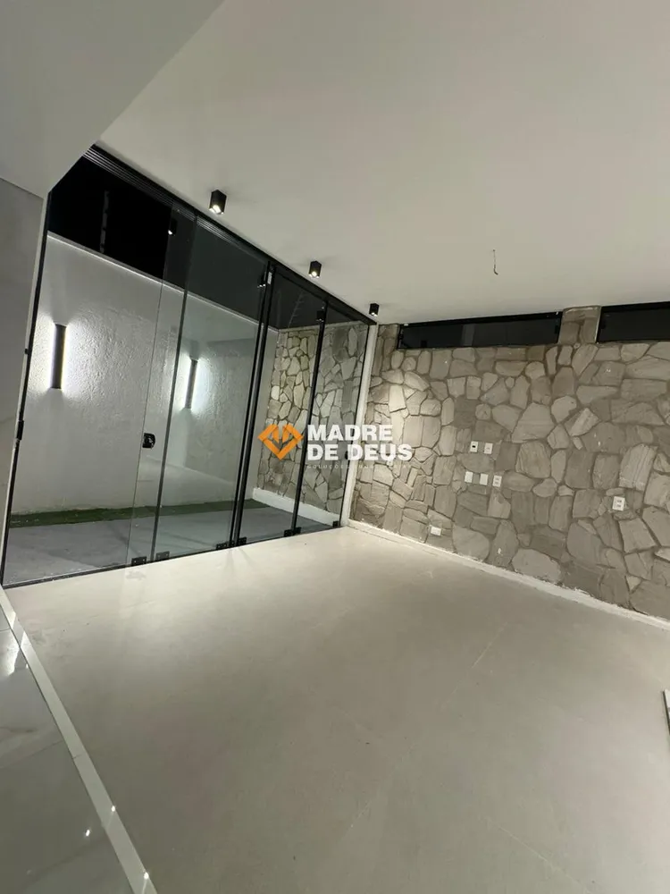 Casa, 4 quartos, 130 m² - Foto 1