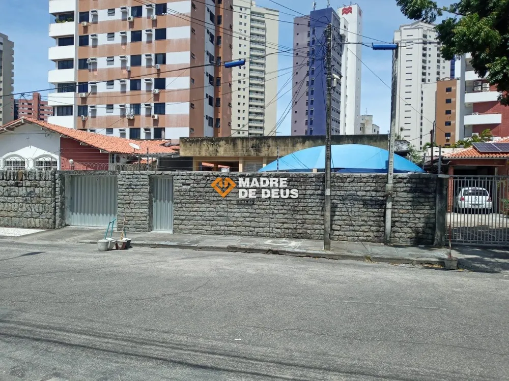 Casa, 4 quartos, 259 m² - Foto 1