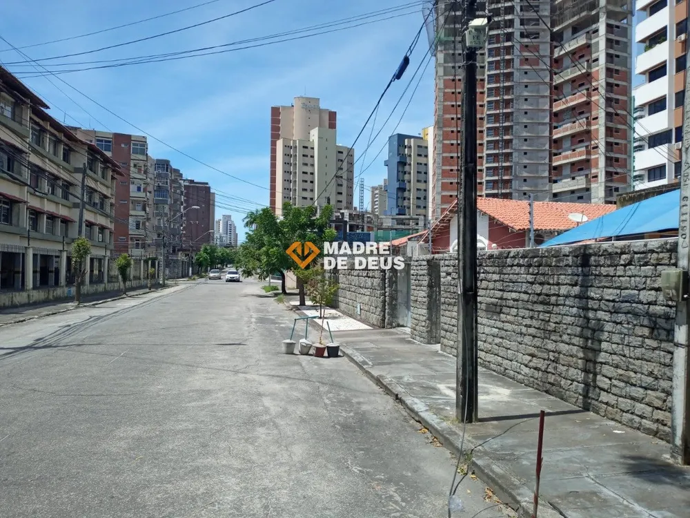 Casa, 4 quartos, 259 m² - Foto 2