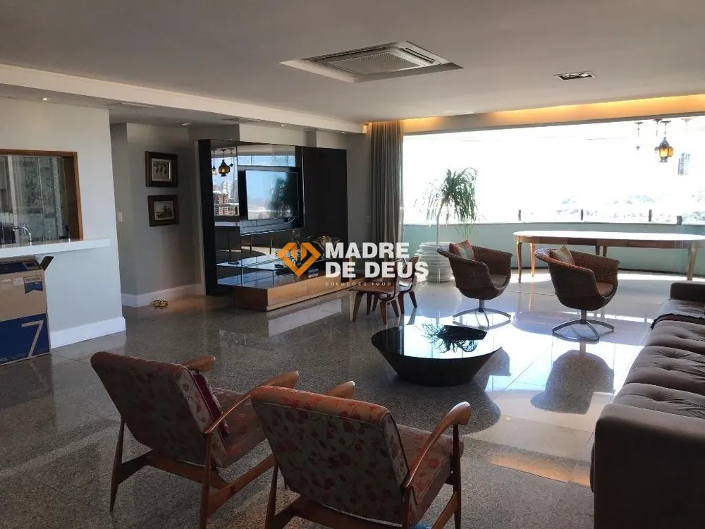 Apartamento, 3 quartos, 221 m² - Foto 5