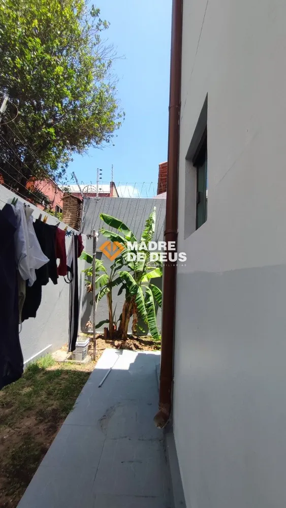 Casa, 4 quartos, 239 m² - Foto 1