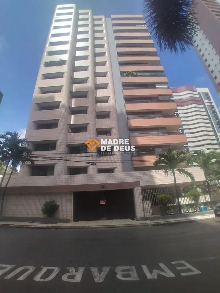 Apartamento, 3 quartos, 220 m² - Foto 2