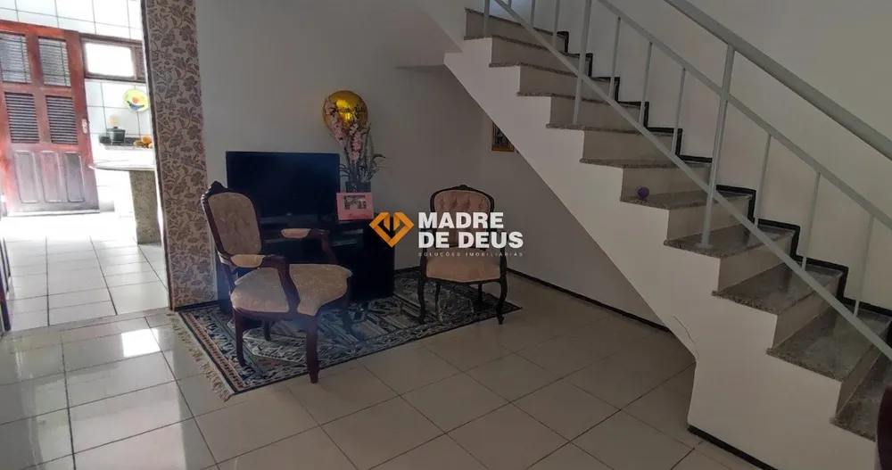 Casa, 3 quartos, 228 m² - Foto 2