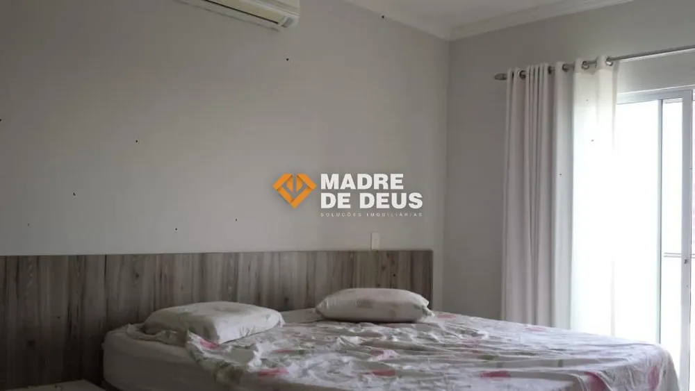 Casa, 5 quartos, 251 m² - Foto 2