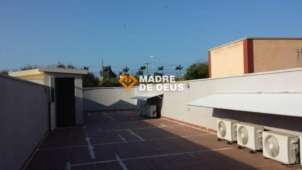 Casa, 5 quartos, 251 m² - Foto 1