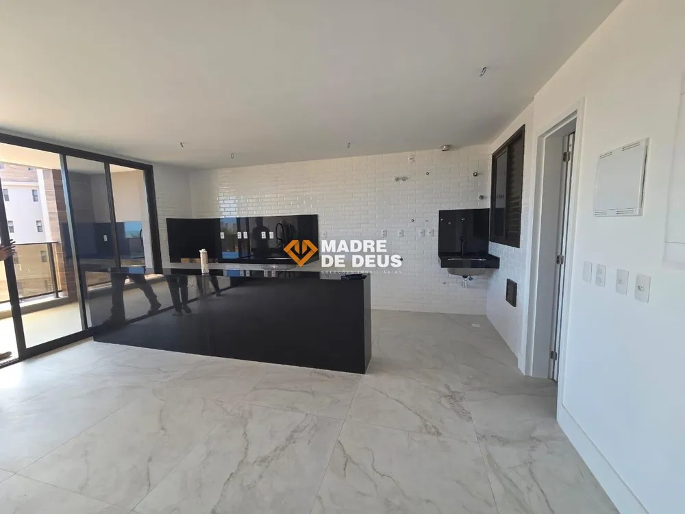 Apartamento, 3 quartos, 136 m² - Foto 2