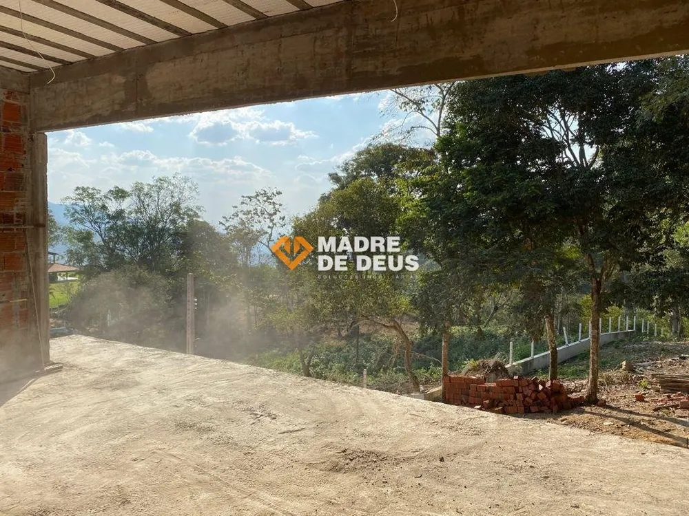 Casa, 4 quartos, 380 m² - Foto 1