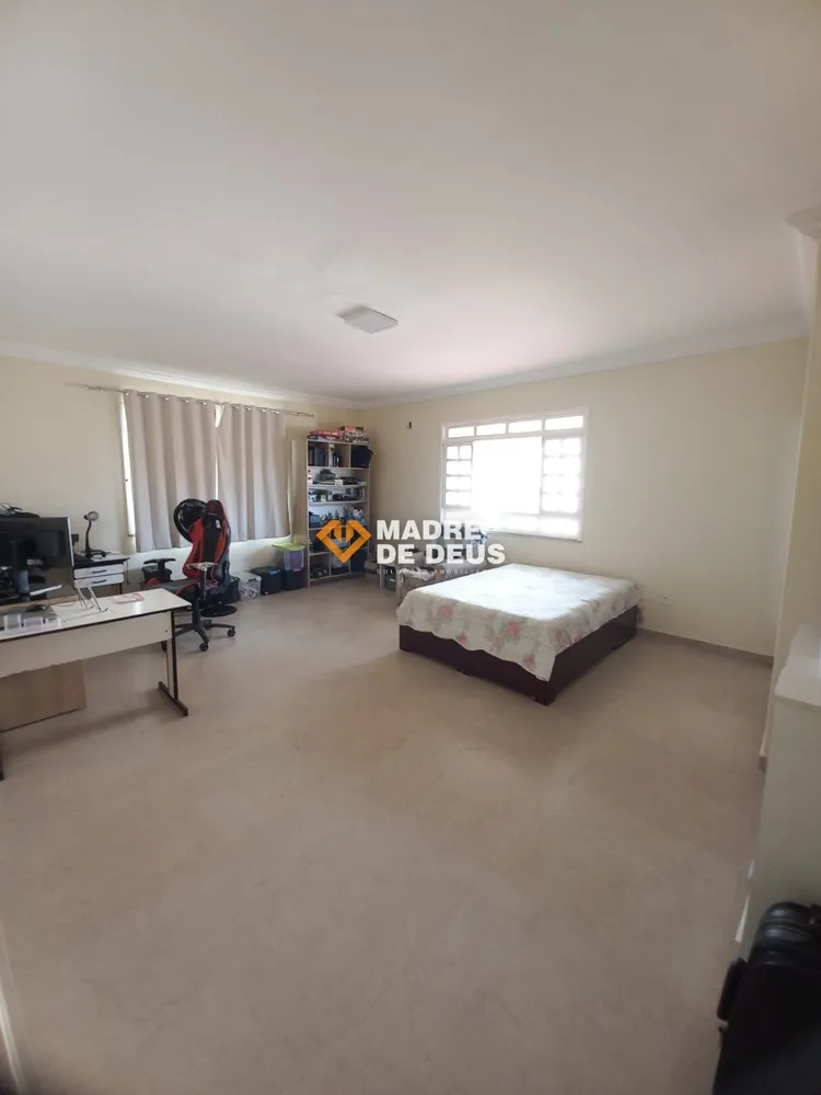 Casa, 5 quartos, 500 m² - Foto 3