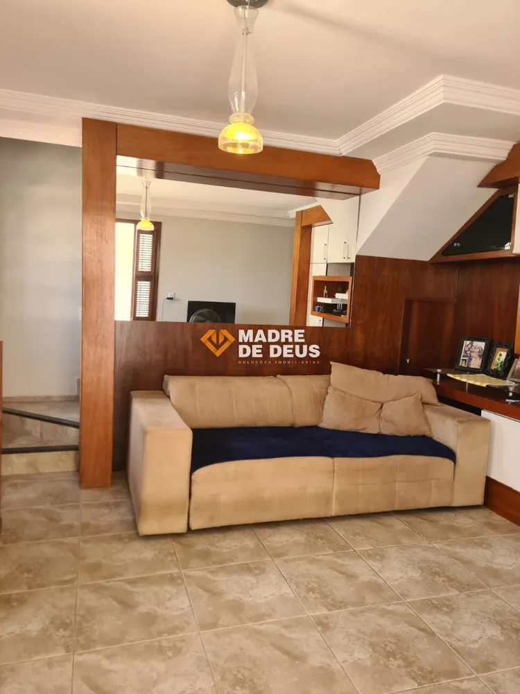 Casa, 3 quartos, 105 m² - Foto 2