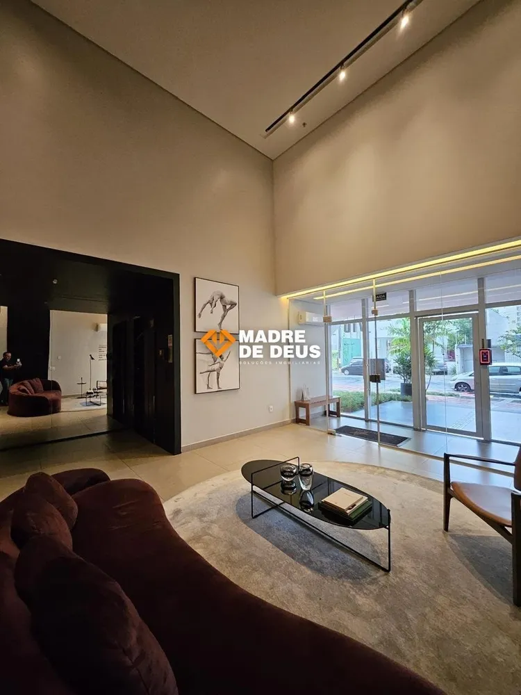 Apartamento, 3 quartos, 209 m² - Foto 2