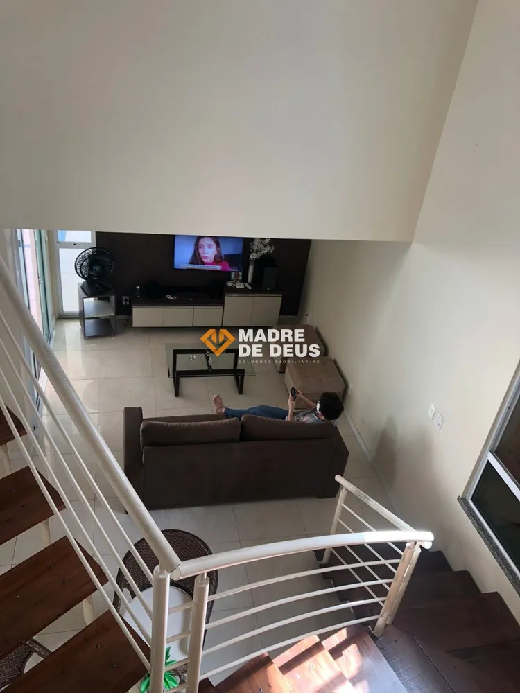 Casa, 6 quartos, 322 m² - Foto 1