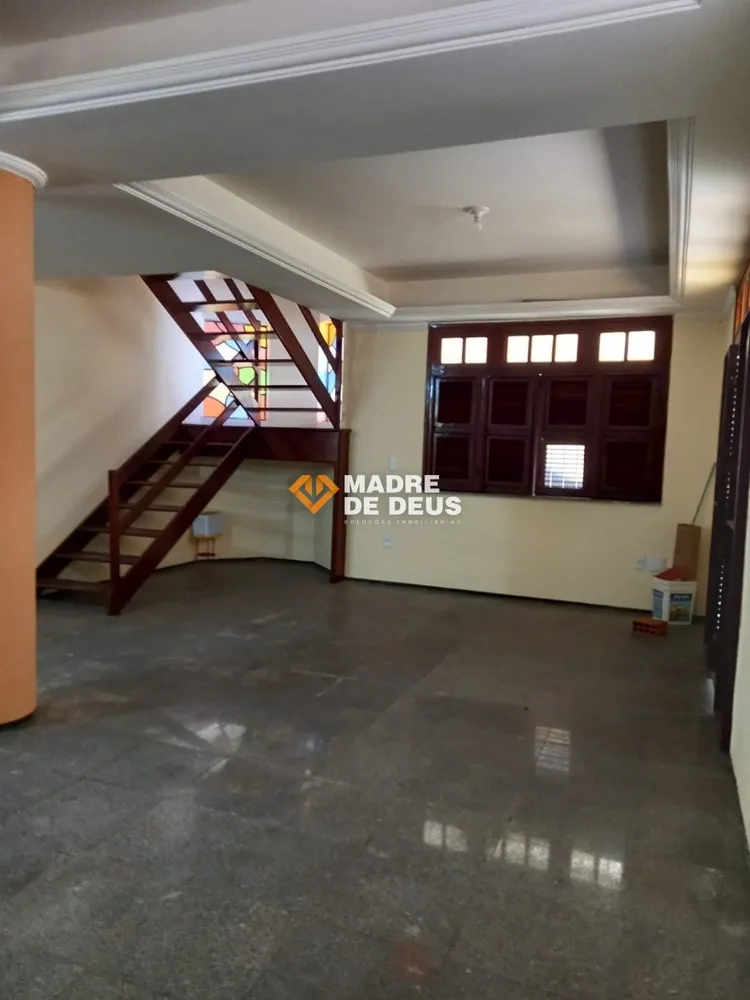 Casa, 4 quartos, 261 m² - Foto 1