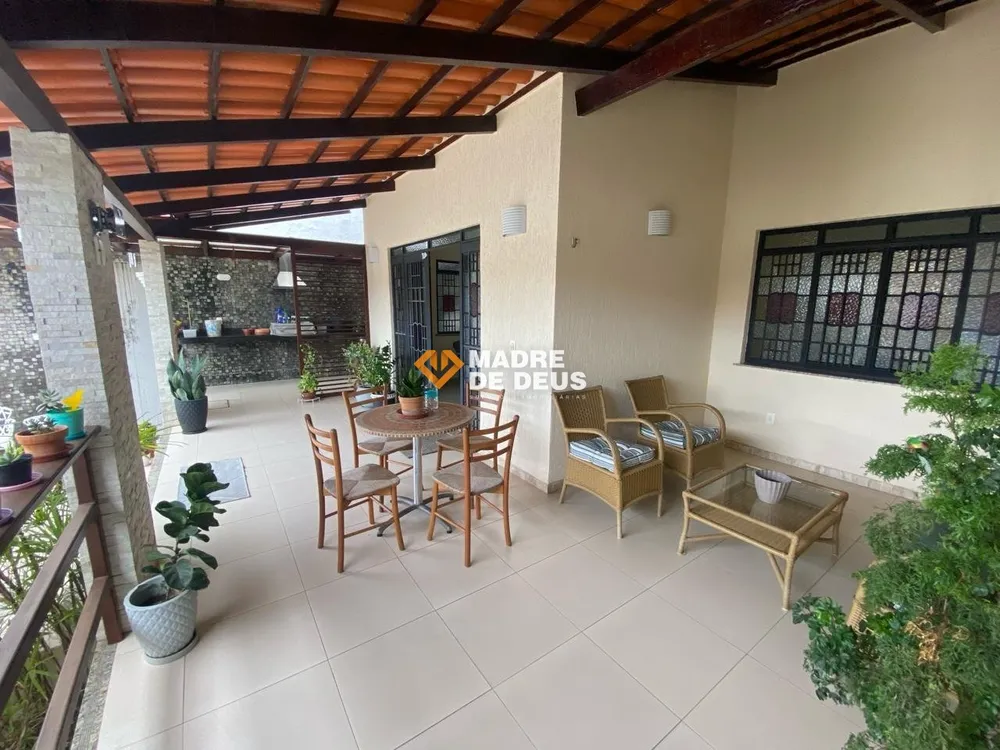 Casa, 4 quartos, 176 m² - Foto 2