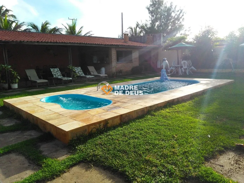 Casa, 4 quartos, 259 m² - Foto 1