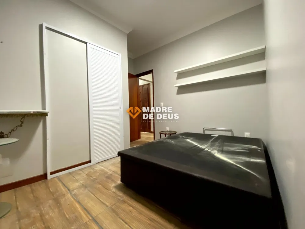 Chácara, 3 quartos, 3248 m² - Foto 3