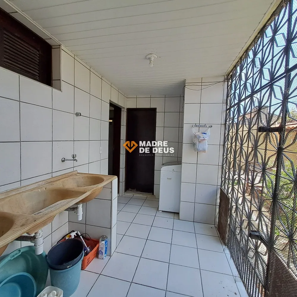 Casa, 4 quartos, 309 m² - Foto 2