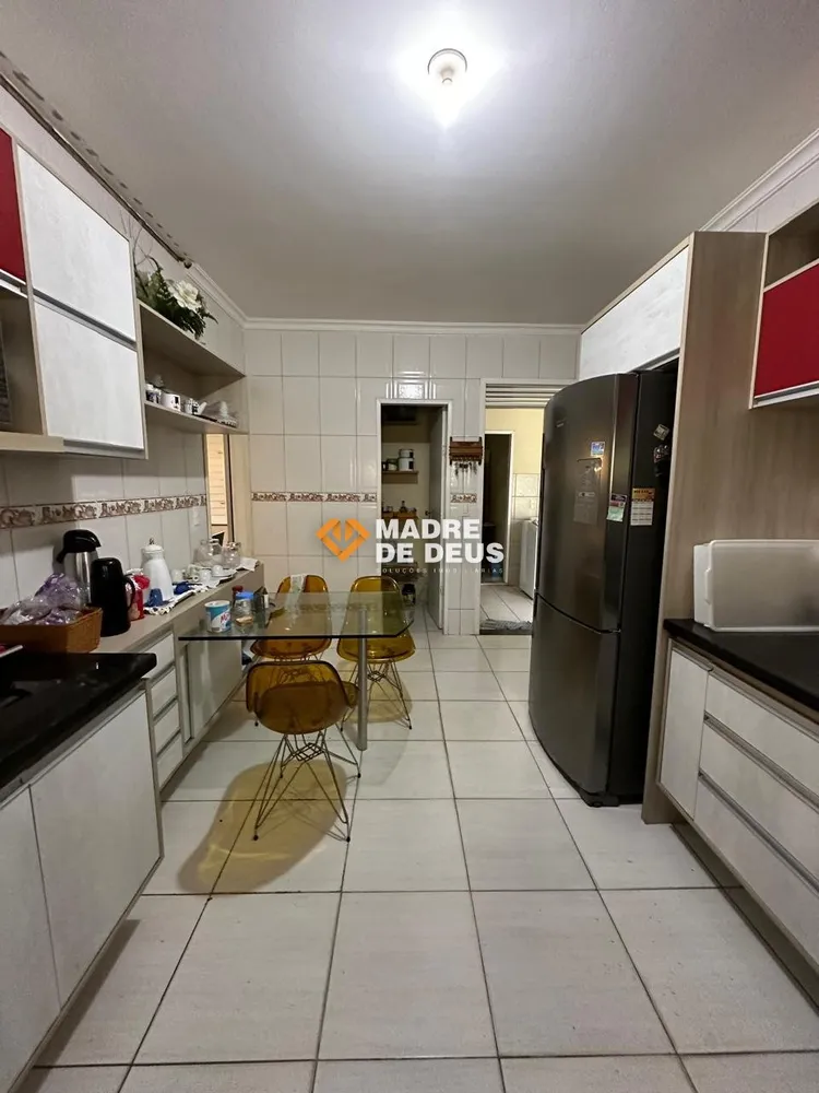 Casa, 4 quartos, 350 m² - Foto 8