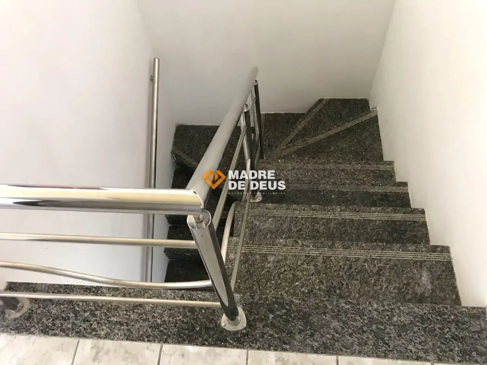Casa, 6 quartos, 314 m² - Foto 2
