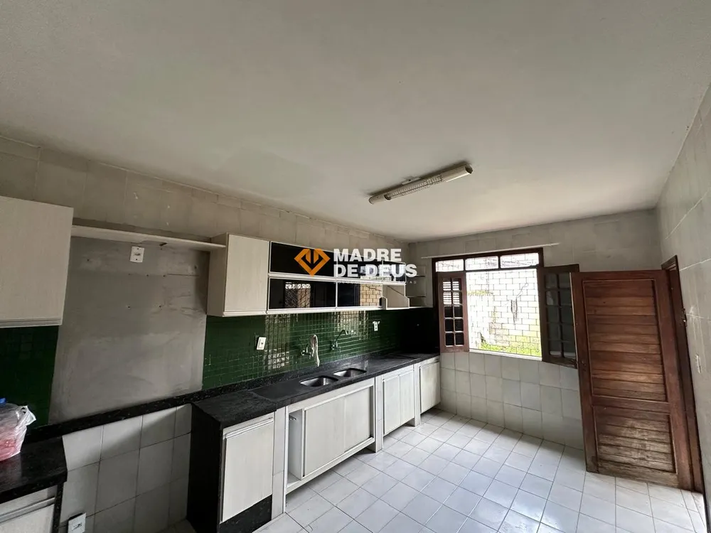 Casa, 4 quartos, 374 m² - Foto 1