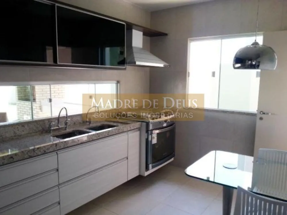 Casa, 4 quartos, 264 m² - Foto 6
