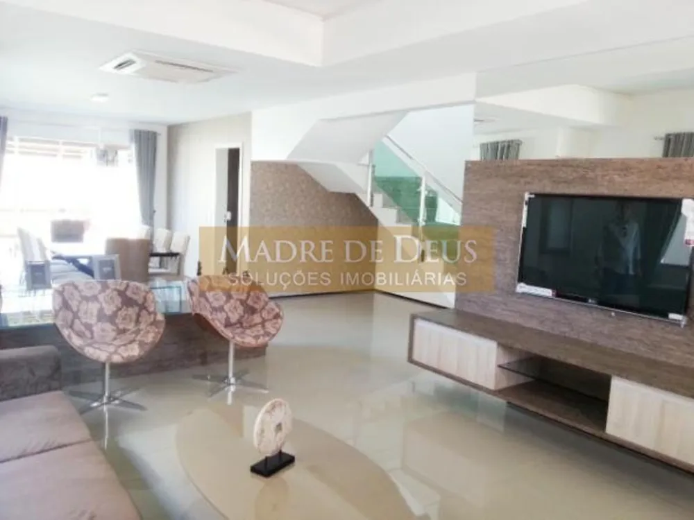 Casa, 4 quartos, 264 m² - Foto 1
