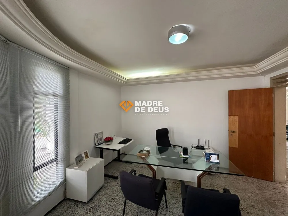 Casa, 4 quartos, 605 m² - Foto 1
