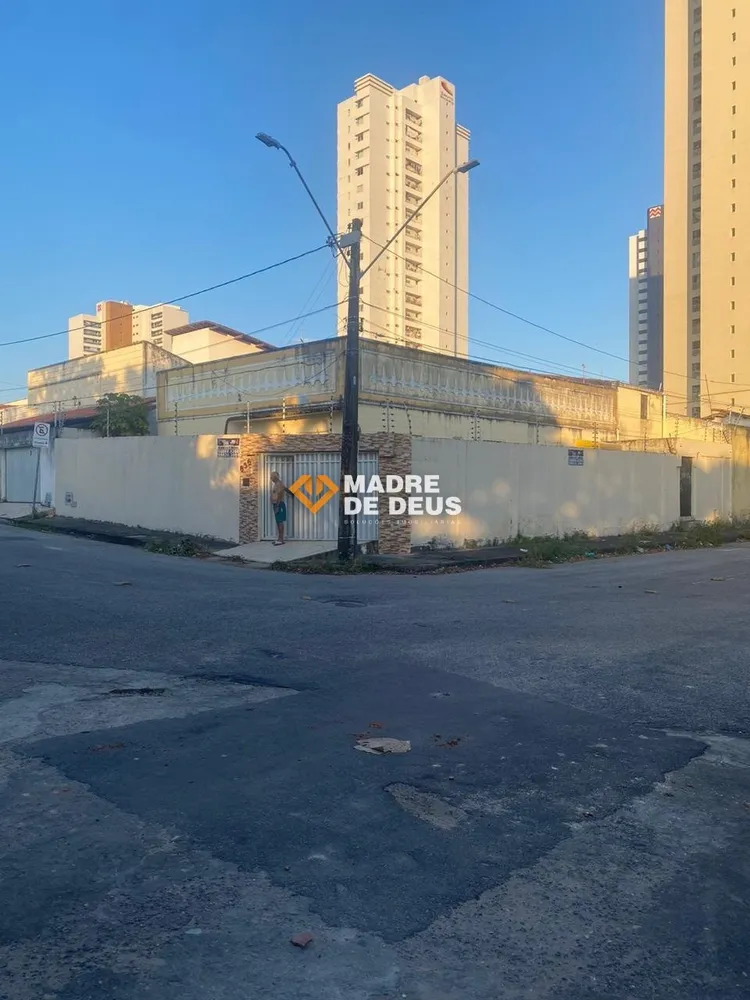 Casa, 7 quartos, 192 m² - Foto 1