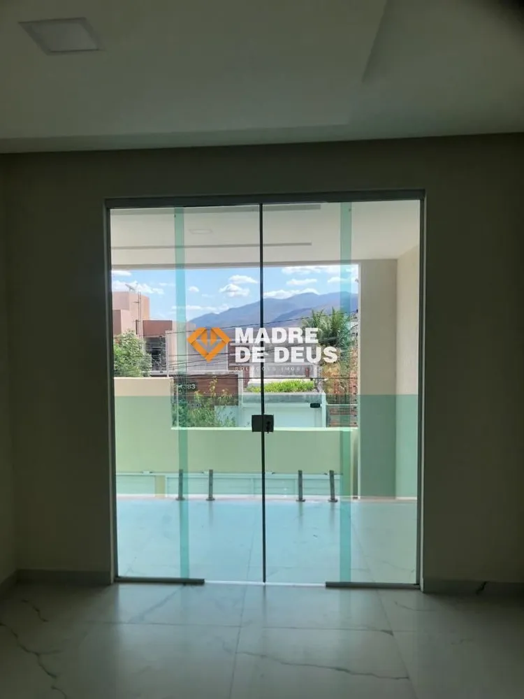 Casa, 4 quartos, 195 m² - Foto 2