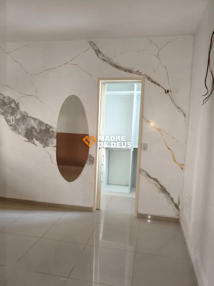 Casa, 3 quartos, 216 m² - Foto 1