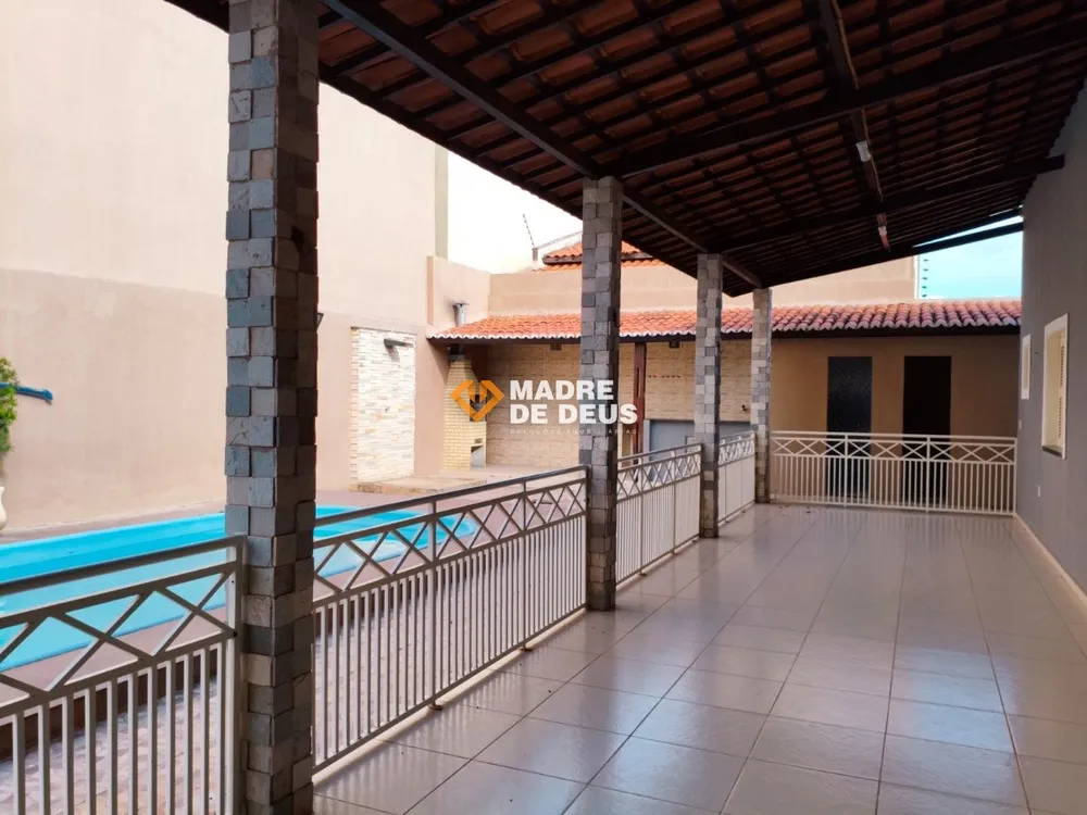 Casa, 3 quartos, 216 m² - Foto 4