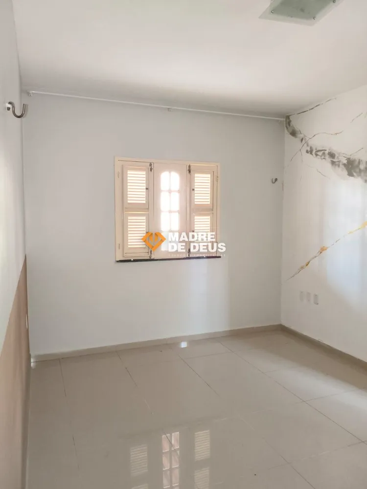 Casa, 3 quartos, 216 m² - Foto 2