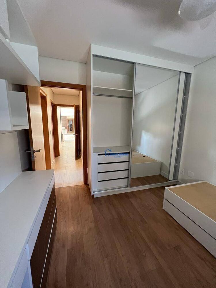 Apartamento à venda com 3 quartos, 115m² - Foto 2