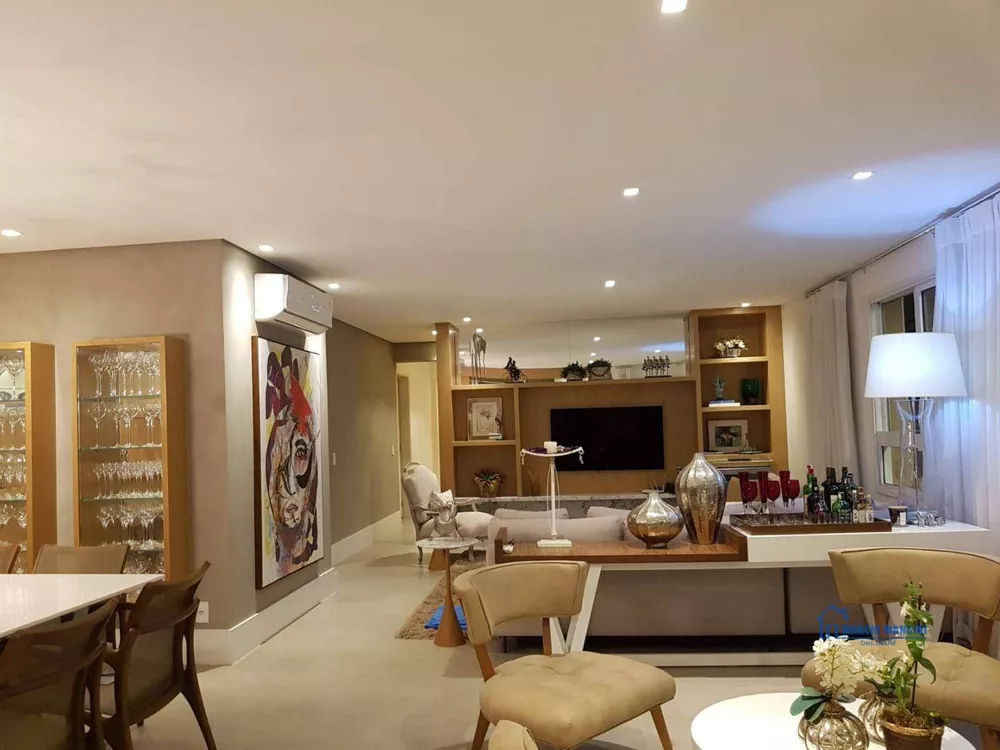 Apartamento, 4 quartos, 214 m² - Foto 11