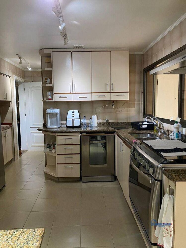 Apartamento, 4 quartos, 217 m² - Foto 2
