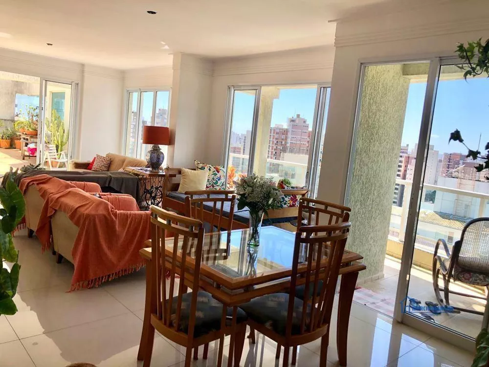 Cobertura, 3 quartos, 213 m² - Foto 11