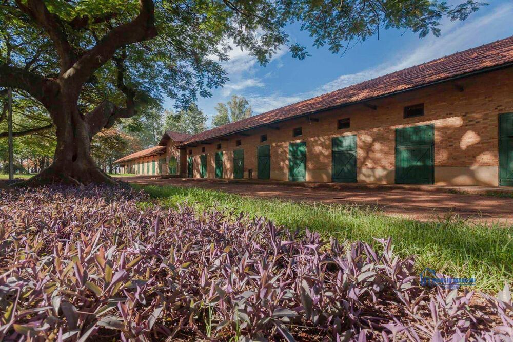 Casa de Condomínio à venda com 4 quartos, 494m² - Foto 2