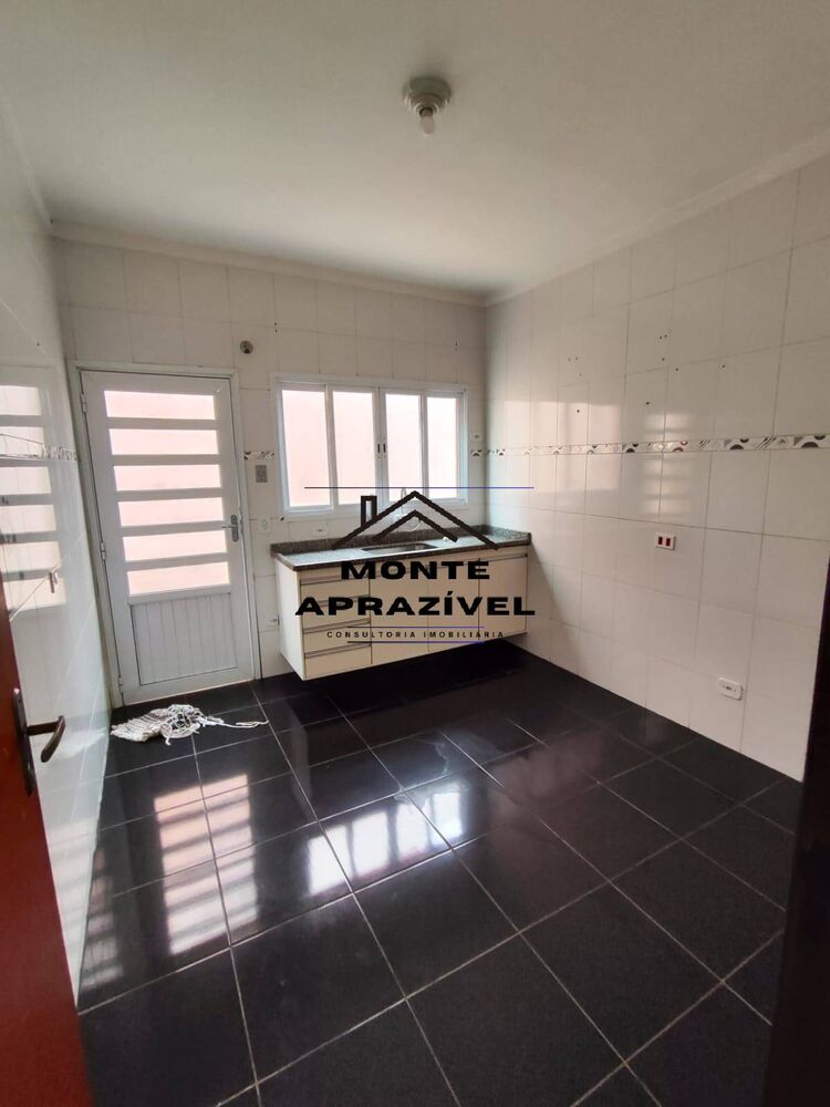 Sobrado à venda com 2 quartos, 300m² - Foto 4