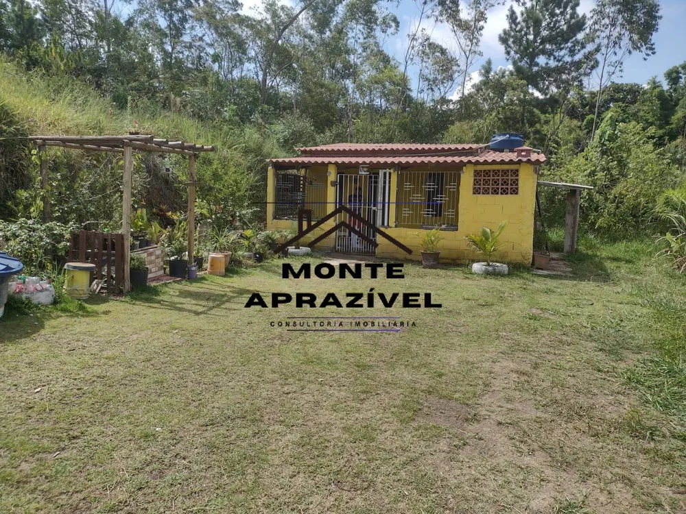Chácara, 2 quartos, 1060 m² - Foto 1