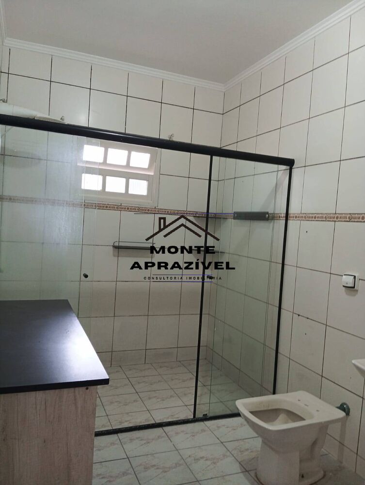 Casa para alugar com 2 quartos, 80m² - Foto 14