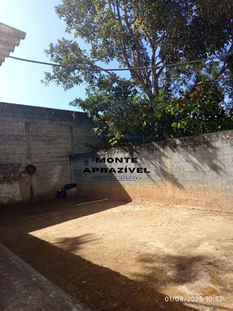 Casa, 3 quartos, 245 m² - Foto 1