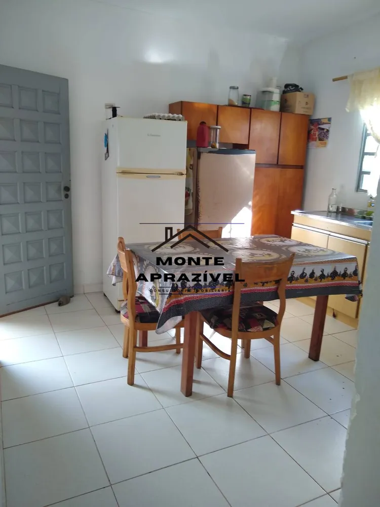 Casa, 3 quartos, 245 m² - Foto 2