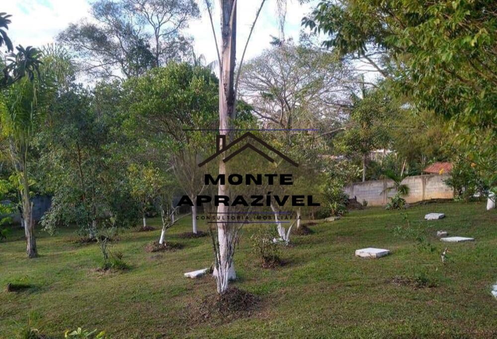 Chácara, 2 quartos, 1251 m² - Foto 2