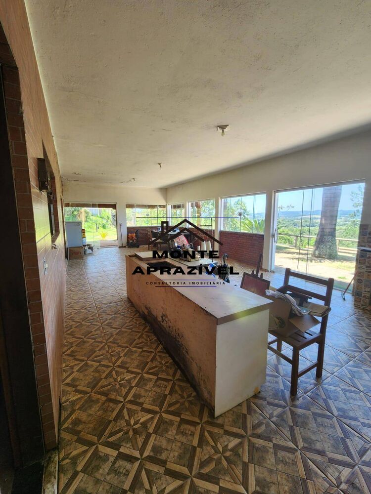 Chácara à venda com 5 quartos, 2500m² - Foto 5